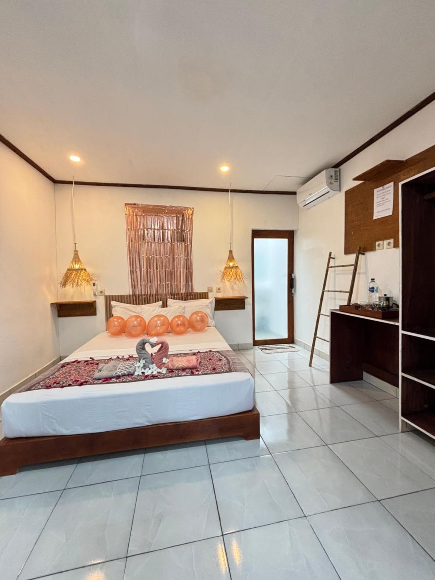 Anjani Larva Cottage - Homestay And Eatery Senaru Exterior photo